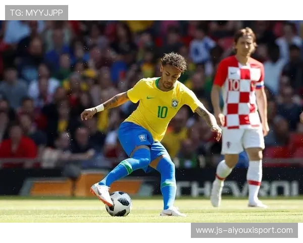 内马尔急停转身晃开角度后直指目标，巴西再次获得机会